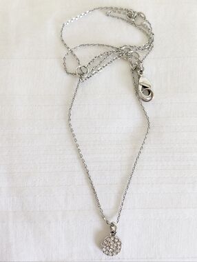 Silver Round Rhinestone necklace